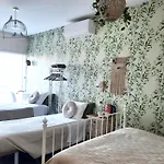 Frühstückspension Smiling Places - In Labruge