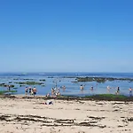 Smiling Places - In 4*