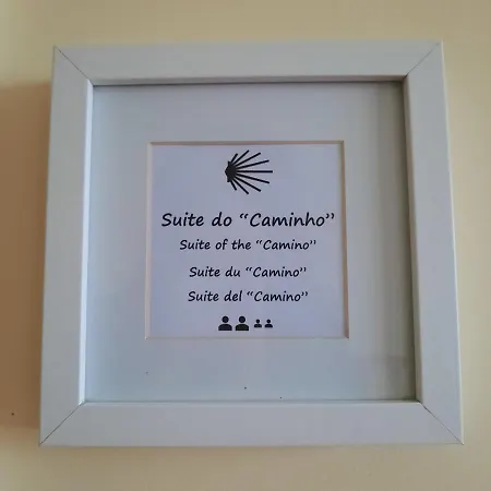 Smiling Places - In Labruge