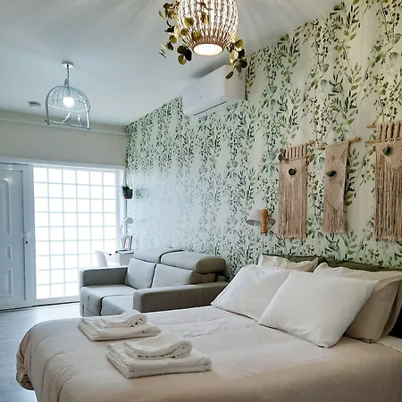 Couette-café Smiling Places - In Labruge