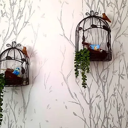 فندق مبيت وإفطار Smiling Places - In لابروغ