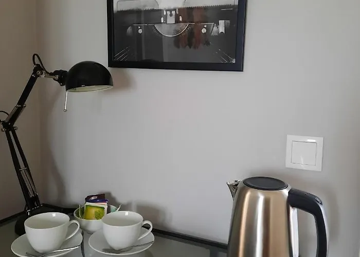 Smiling Places - In Labruge